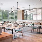 فور بوينتس باي شيراتون مونس 4*