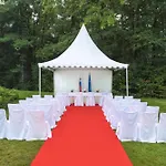 فور بوينتس باي شيراتون مونس فندق 4*