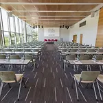 فور بوينتس باي شيراتون مونس 4*