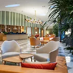 فور بوينتس باي شيراتون مونس