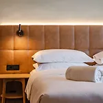 فور بوينتس باي شيراتون مونس 4*