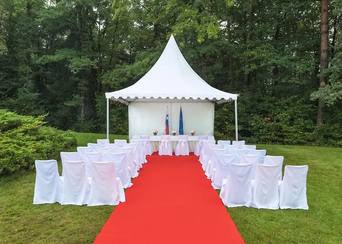 Four Points By Sheraton Mons Hotel 4*