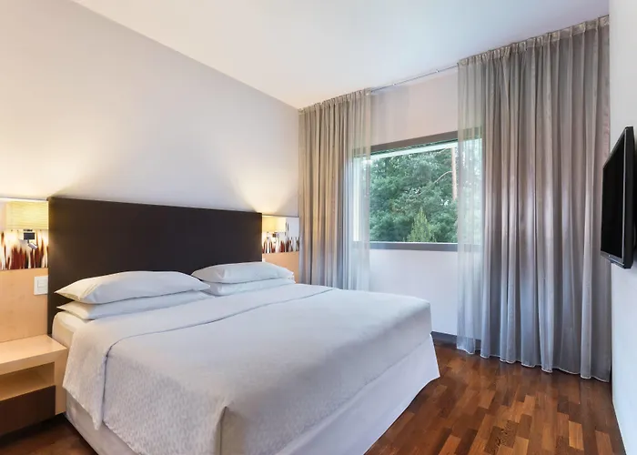 Four Points By Sheraton Mons Hotel