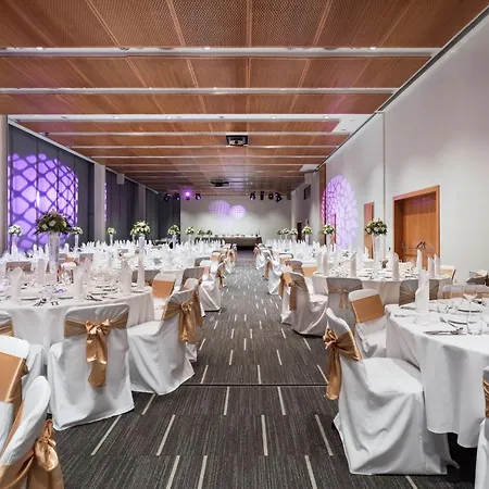 Four Points By Sheraton Mons 4*
