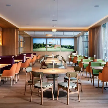 Four Points By Sheraton Mons Hotel 4*