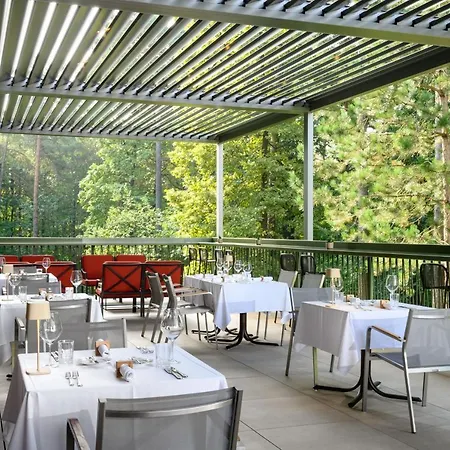 Hotel Four Points By Sheraton Mons 4*