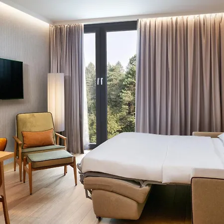 Four Points By Sheraton Mons 4*