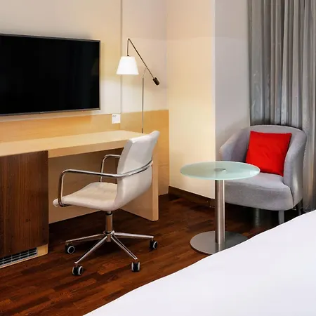 Hotel Four Points By Sheraton Mons