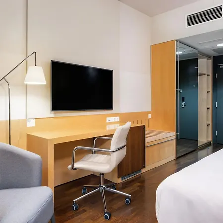 Four Points By Sheraton Mons Hotel Lublaň