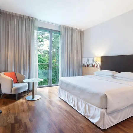 Four Points By Sheraton Mons 4*