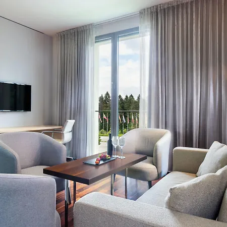 フォー ポインツ バイ シェラトン モンス 4* リュブリャナ