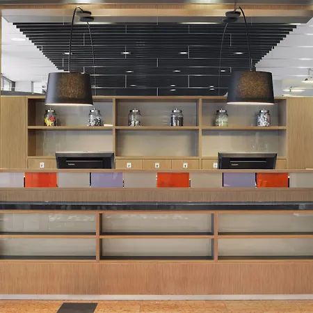 フォー ポインツ バイ シェラトン モンス ホテル リュブリャナ