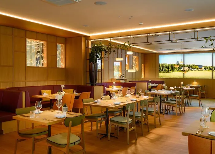 Four Points By Sheraton Mons 4*