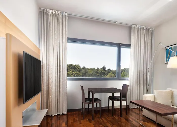 Four Points By Sheraton Mons Hotel 4*