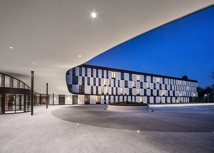 Four Points By Sheraton Mons