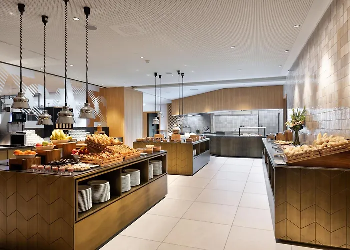 Hotel Four Points By Sheraton Mons 4*