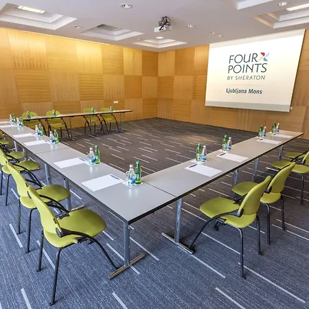 フォー ポインツ バイ シェラトン モンス 4*