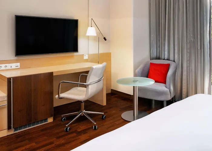 Hotel Four Points By Sheraton Mons